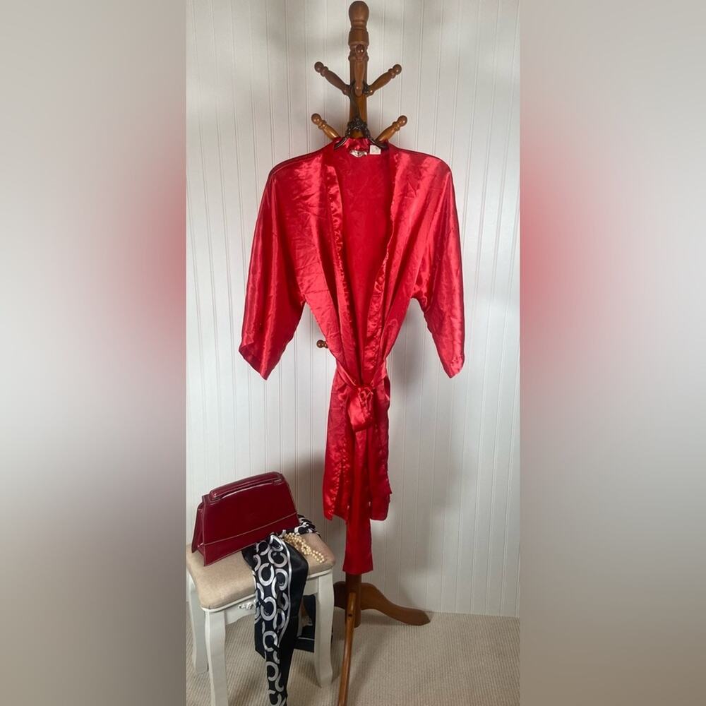 Vintage Gold Label Victoria's Secret Vibrant Red Satin Robe – Women's OS